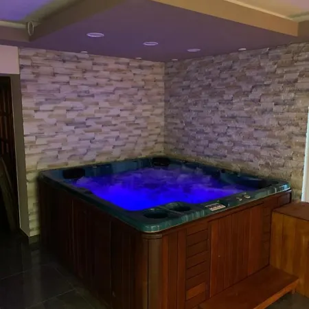 The Jakuzzi Miskolctapolca Guest house Miskolc