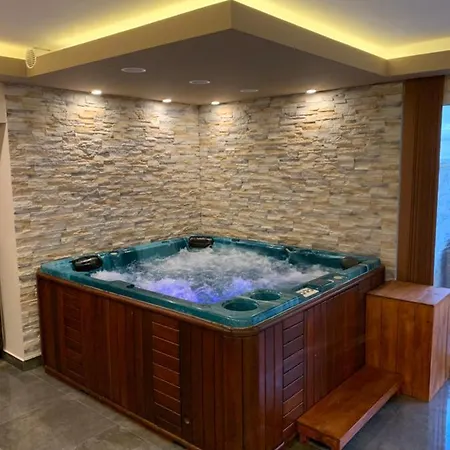 The Jakuzzi Miskolctapolca 4*