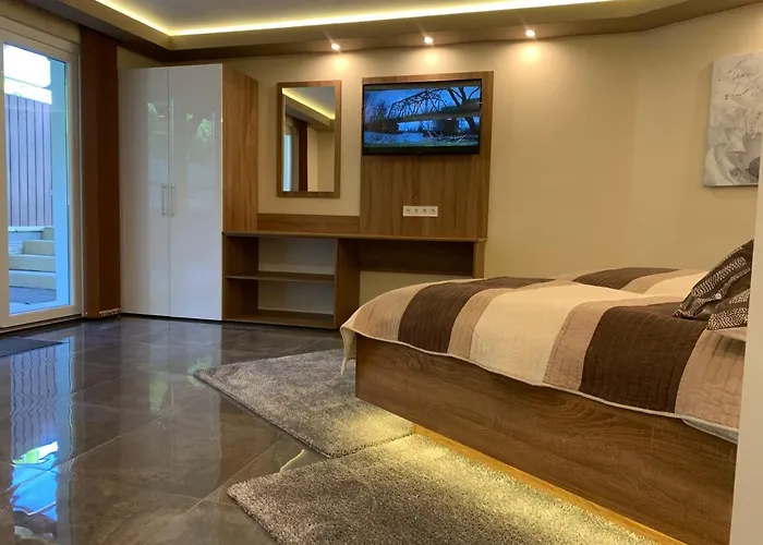 Гостевой дом The Jakuzzi Miskolctapolca Мишкольц